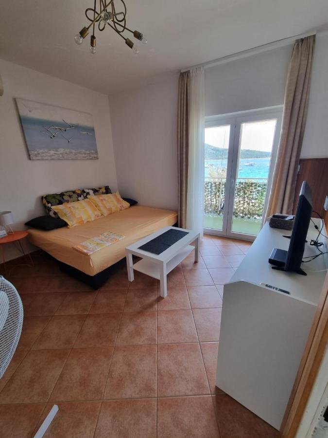 Apartman Smoljic 4+2 Primosten Exterior photo